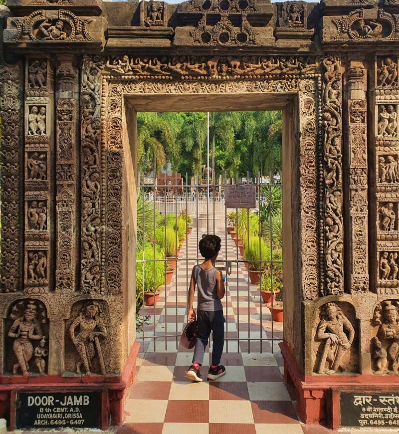 ornate door from 8th century at Patna museum